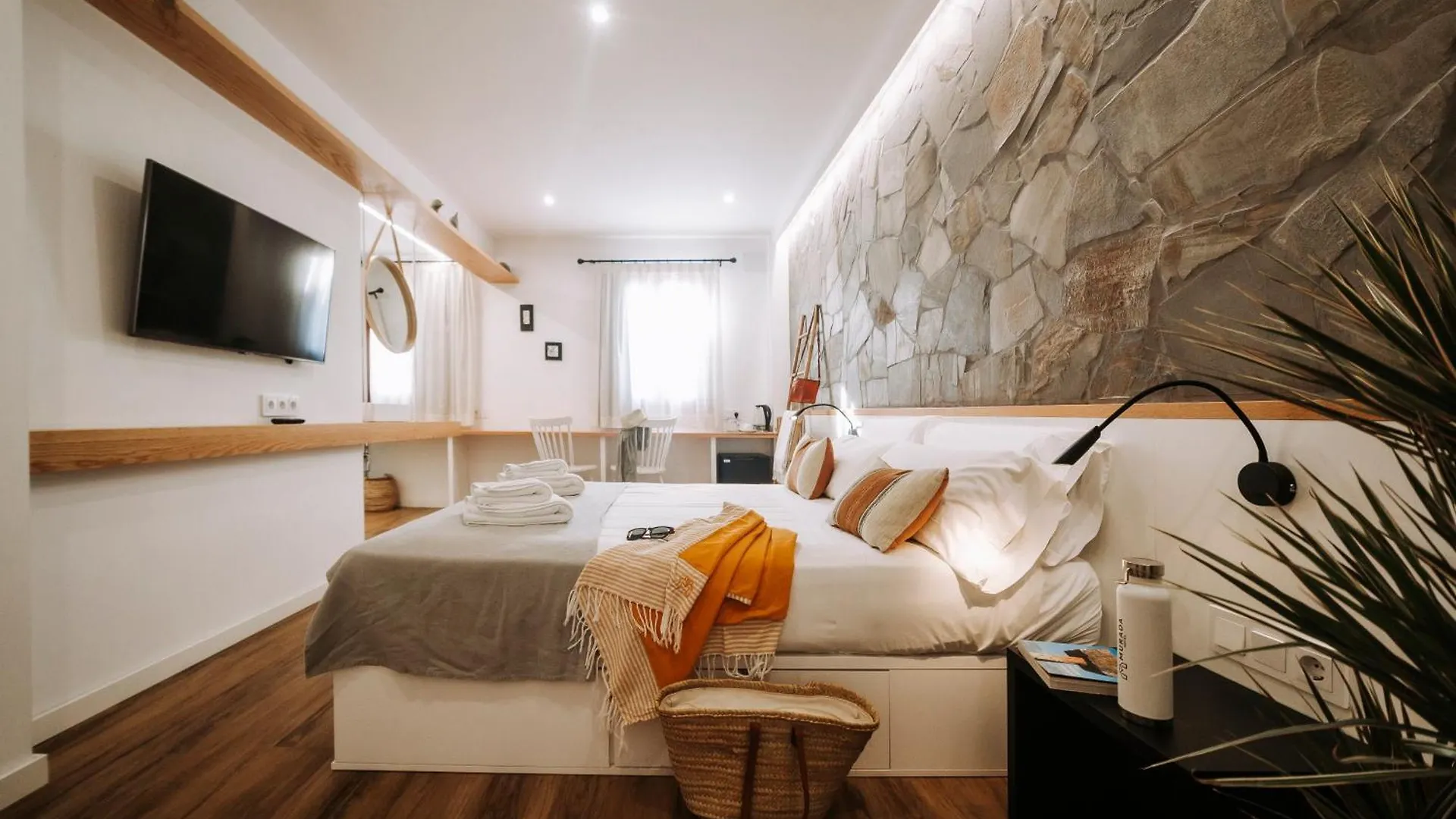 Murada hotel Ciutadella  2*, Ciutadella (Menorca) España
